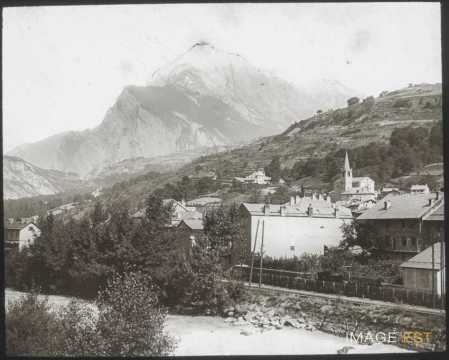 Grand Perron des Encombres (Saint-Michel-de-Maurienne)