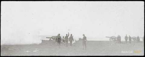 Tir d'une batterie d'artillerie (Ville-sur-Illon ?)