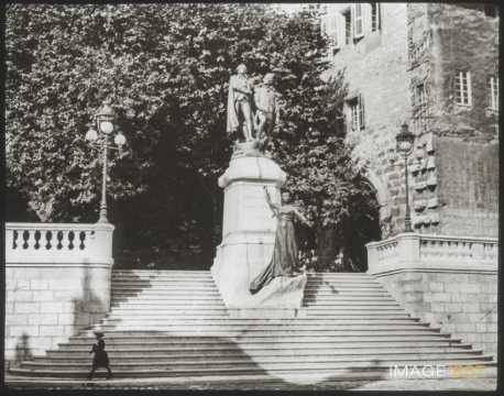 Monument à Joseph et Xavier de Maistre (Chambéry)