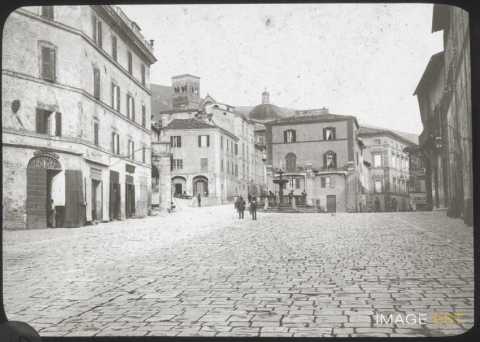 Place de village (Italie)