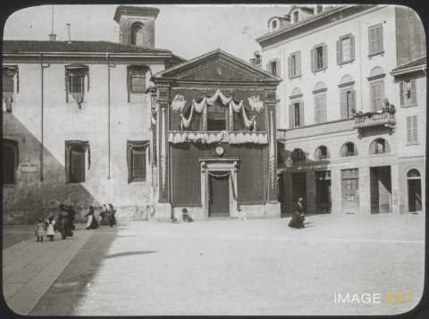 Église décorée (Milan)