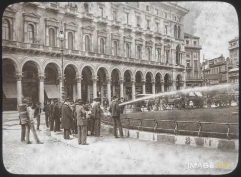 Place de la Cathédrale (Milan)