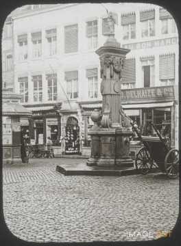 Fontaine la Pompe de l'Ange (Namur)