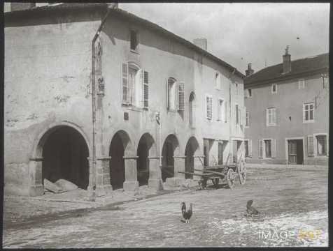 Place de la Fontaine (Liverdun)