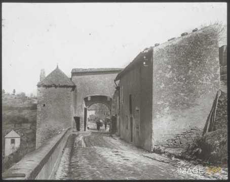 Porte de ville (Liverdun)