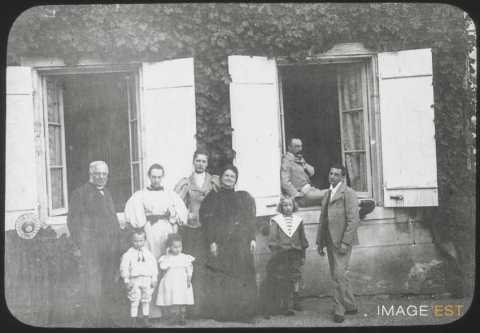 Famille (Saint-Mihiel)