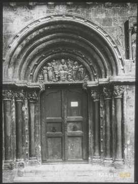 Portail roman (Saint-Ursanne)