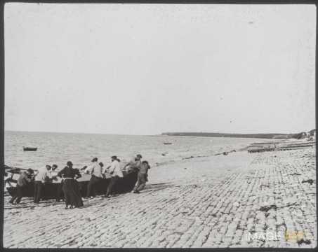 Barque de pêcheurs (Arromanches)