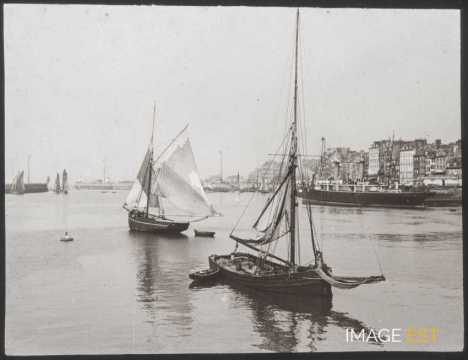 Bateaux à voile (Le Havre)
