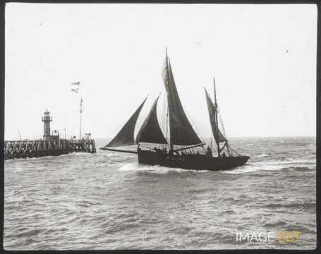 Bateau de pêche (Boulogne-sur-Mer)