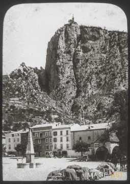Place Marcel Sauvaire (Castellane)