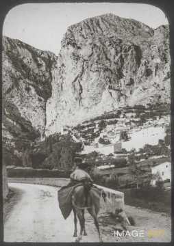 Moustiers-Sainte-Marie (Alpes-de-Haute-Provence)