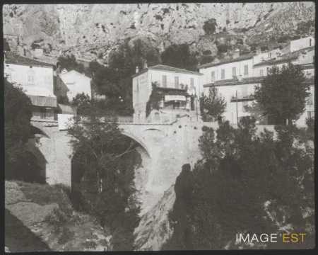 Pont (Moustiers-Sainte-Marie)