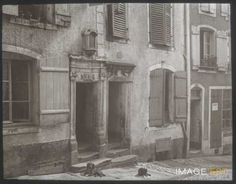 Portes sculptées (Mirecourt)