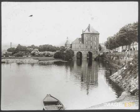 Moulins (Charleville-Mézières)