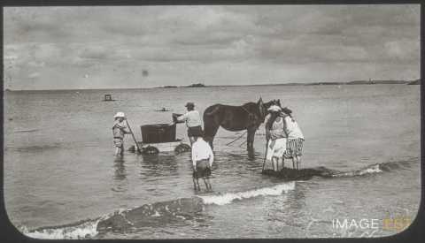 Puisage d'eau (Saint-Lunaire)