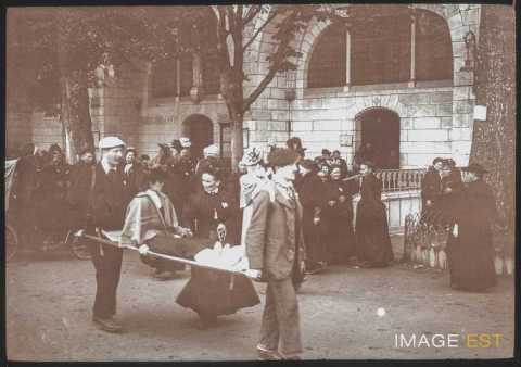 Transport de malade (Lourdes)