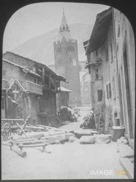 Rue et église (Orsières)