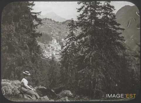 Femme assise (Haute-Savoie)