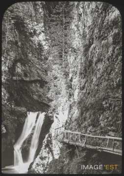 Cascade