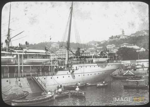 Bateau de croisière (Gênes)