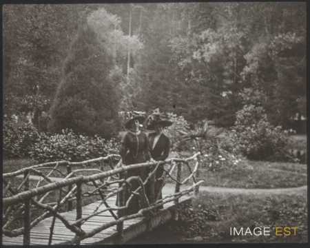 Deux femmes (Bad-Nauheim)