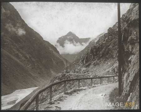 Route de montagne (Saint-Christophe-en-Oisans)