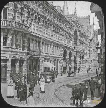Rue animée (La Haye)