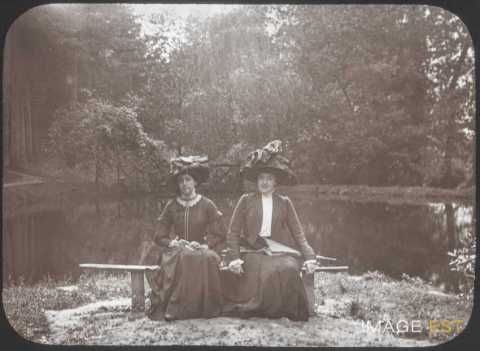 Deux femmes