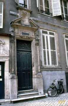 Porte de maison Grande rue (Nancy)