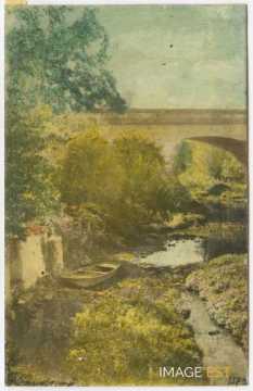 Pont sur un cours d'eau