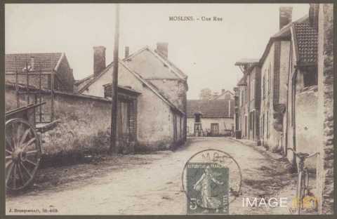Une Rue (Moslins)