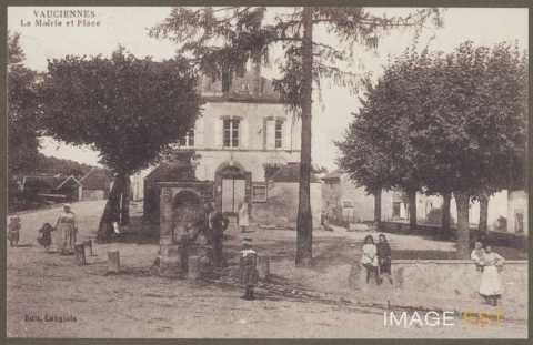Mairie et place (Vauciennes)