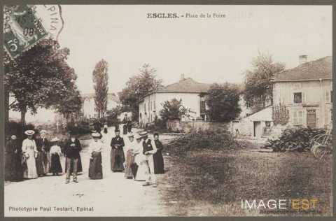 Place de la Foire (Escles)