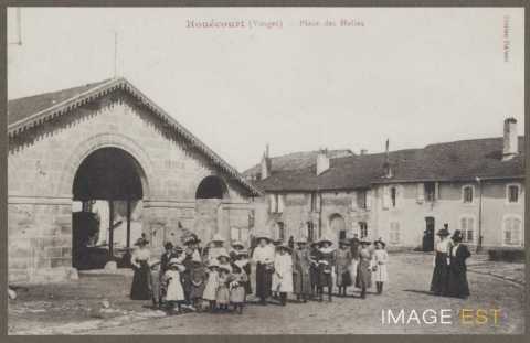 Place des Halles (Houécourt)