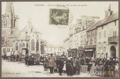 Place de l'Hôtel de ville (Périers)