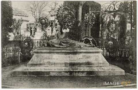Tombeau de l'Abbé Miroy (Reims)