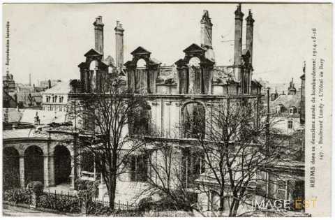 L'Hôtel de Bary bombardé (Reims)