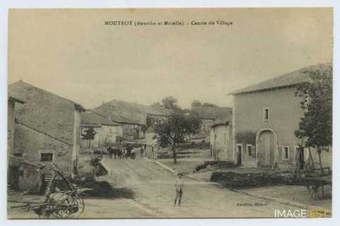 Une rue (Moutrot)