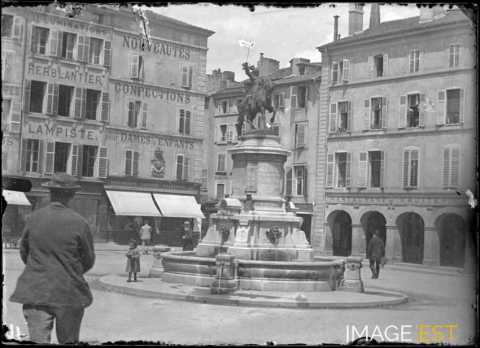 Statue équestre de René II (Nancy)