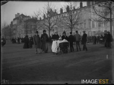 Promenade sur le cours Léopold (Nancy)