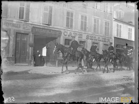 Groupe de cavaliers (Nancy)
