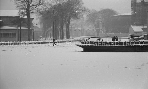 Canal gelé (Nancy)