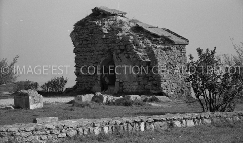 Vestiges de la chapelle castrale (Mousson)