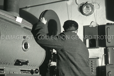 Projecteur de l'Union-Ciné (Nancy)