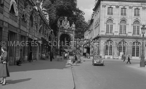 Terrasse de café place Stanislas (Nancy)