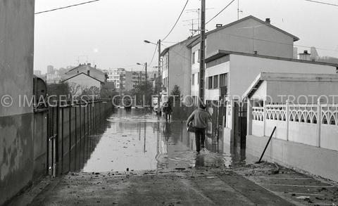 Rue Déville inondée (Maxéville)