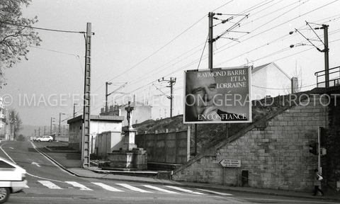Au carrefour de la rue Alfred Mézières (Nancy)