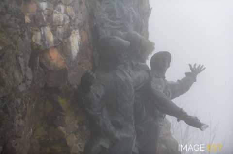 Monument du Hartmannswillerkopf (Wattwiller)