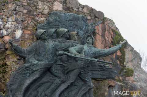 Monument du Hartmannswillerkopf (Wattwiller)